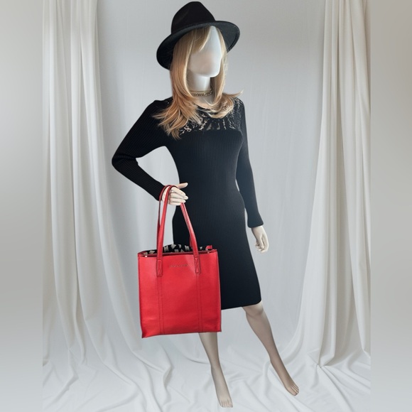 ❌SOLD❌MARC JACOBS TOTE EUC - Picture 9 of 9